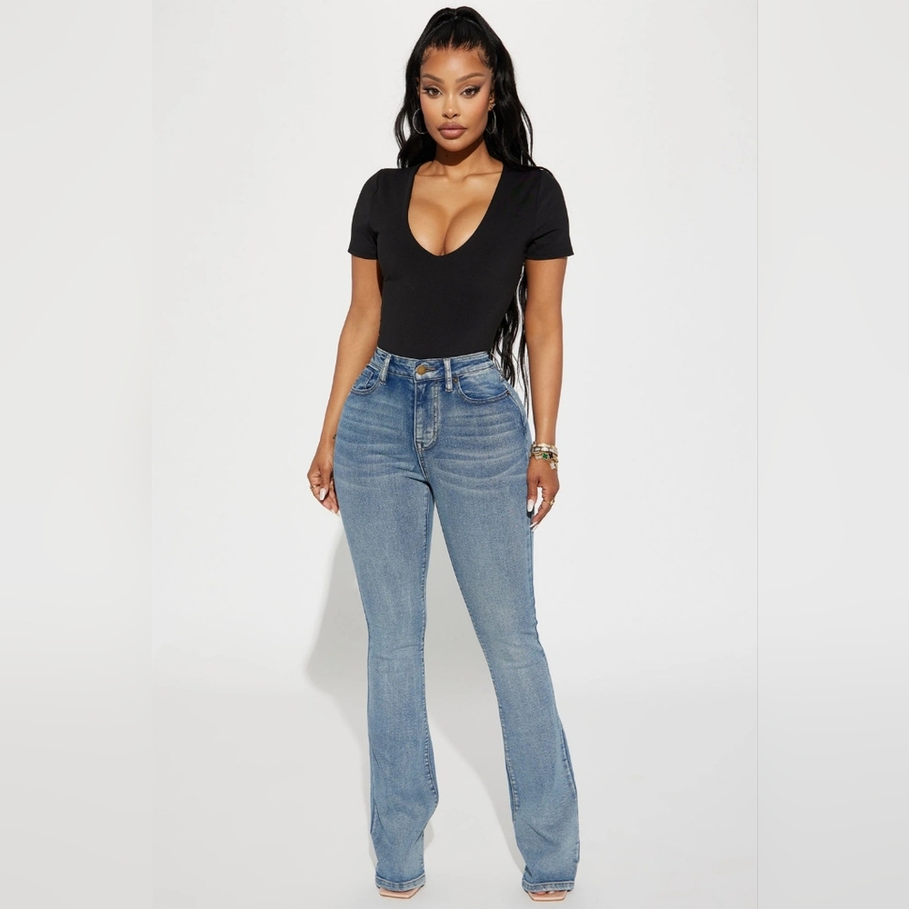 Booty sculpting boot cut jeans sz 7